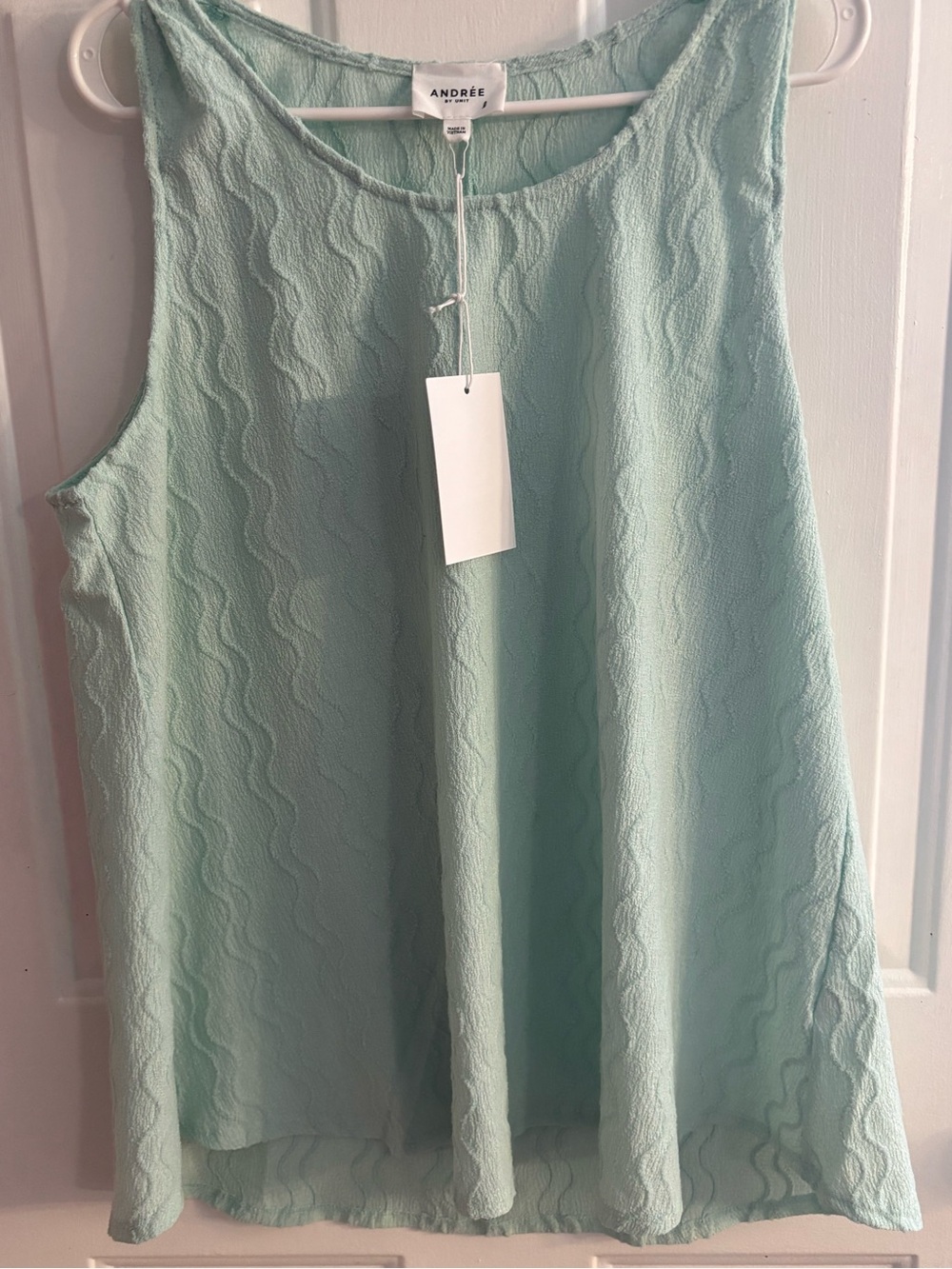 ANDRÉE BY UNIT Mint Textured Sleeveless Camisole
